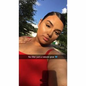 Meet your Posher, Kassandra